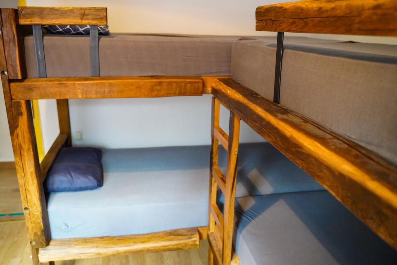 Planinarski Dom "Bijele Stijene" Mountain Lodge Tuk Vojni Buitenkant foto