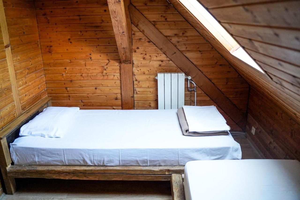 Planinarski Dom "Bijele Stijene" Mountain Lodge Tuk Vojni Buitenkant foto